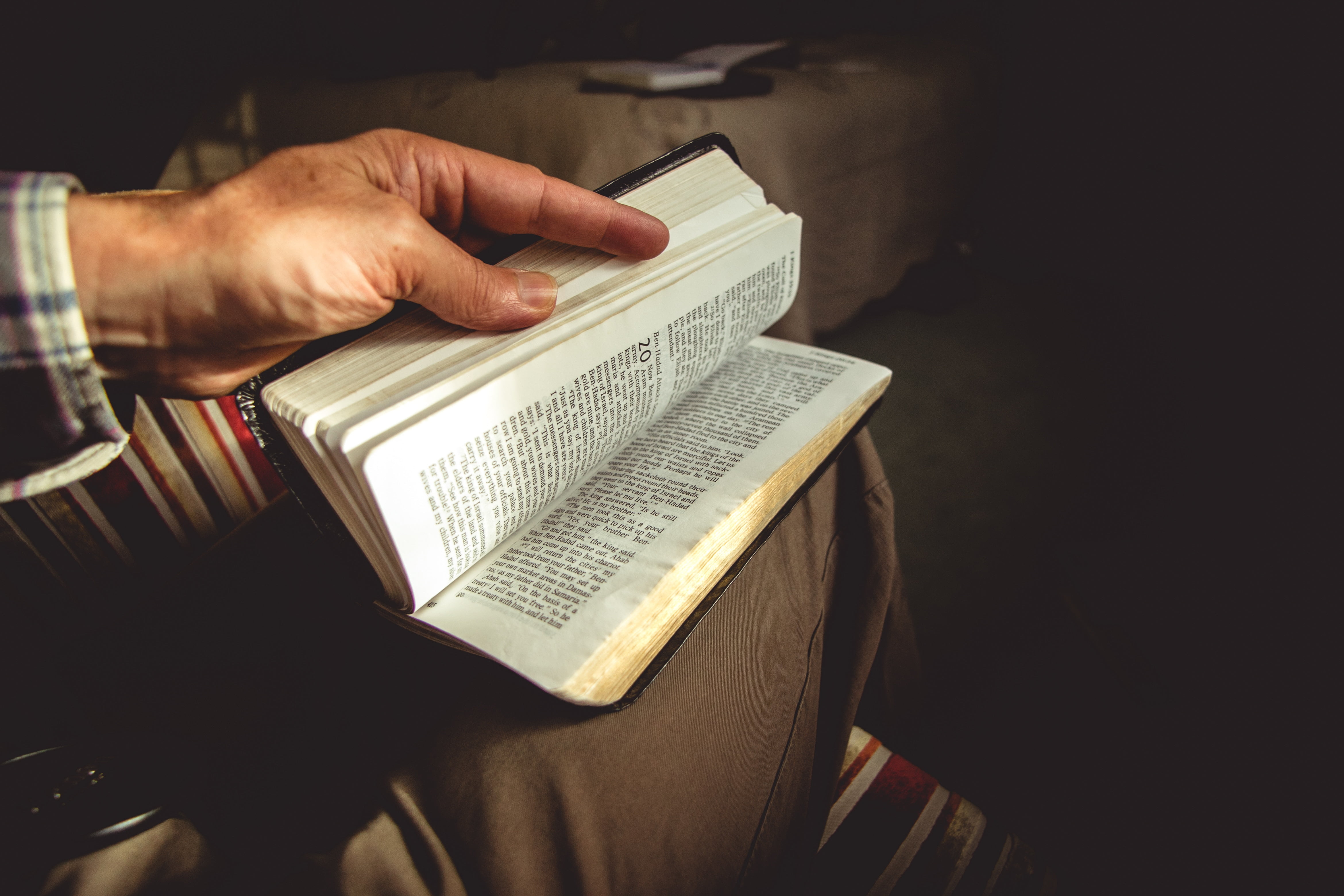 Why it is Important to Study the Bible in Context - JourneyOnline